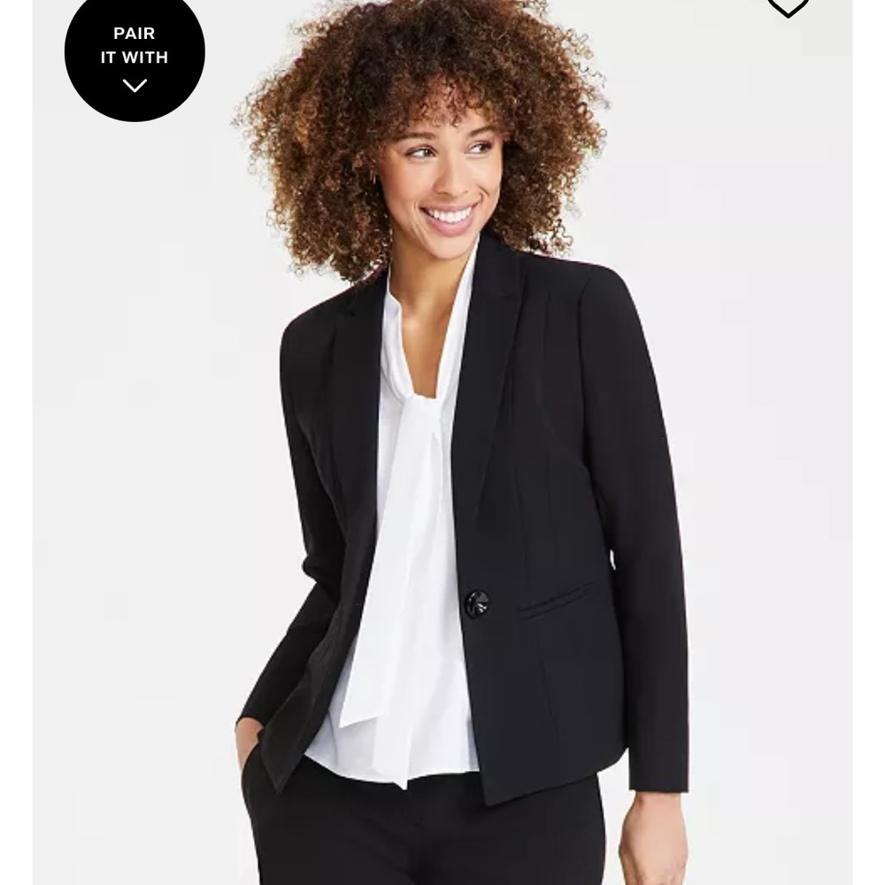 Kasper Women's Black Crepe Pant Suit Set